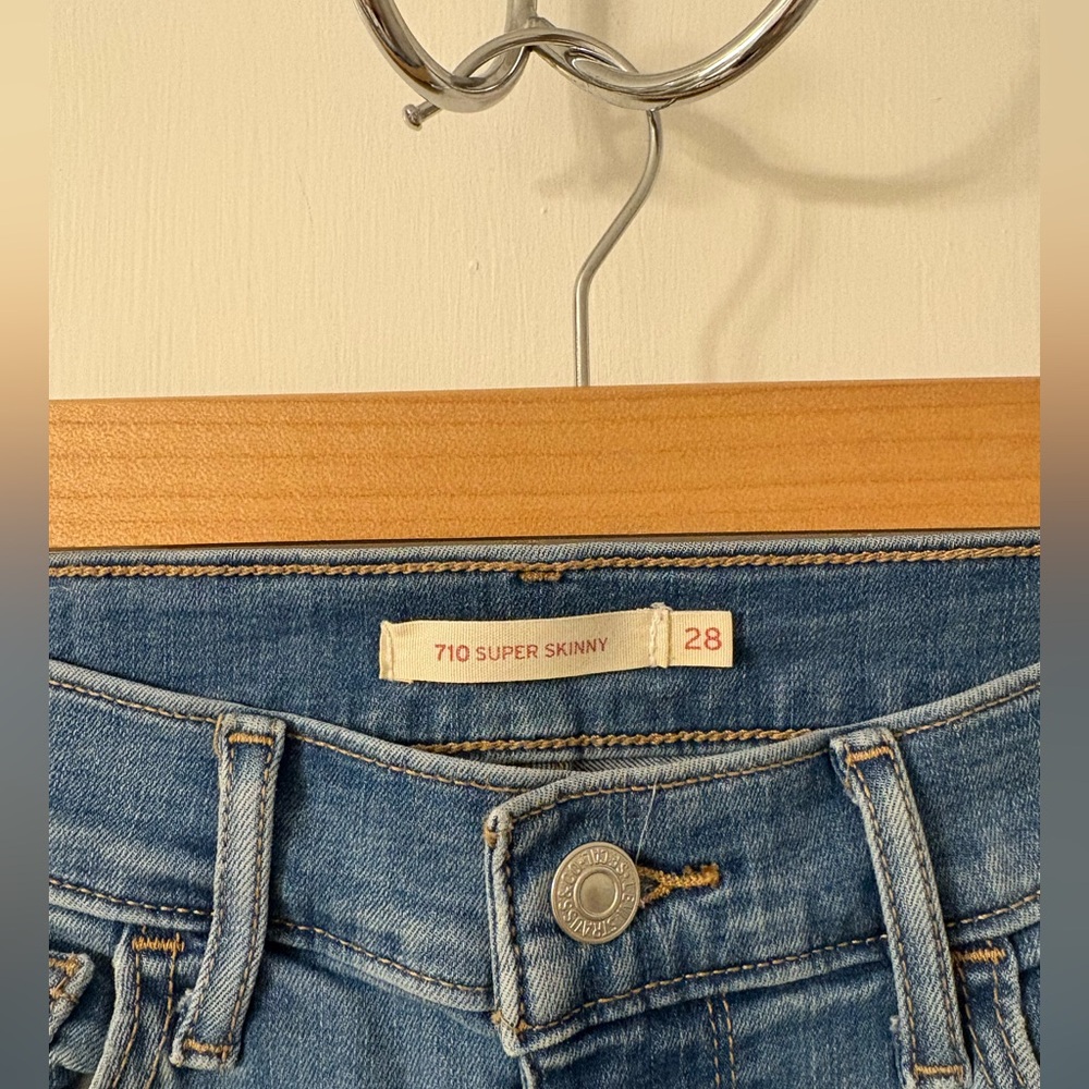 Levi's Women's 710 Super Skinny Jeans